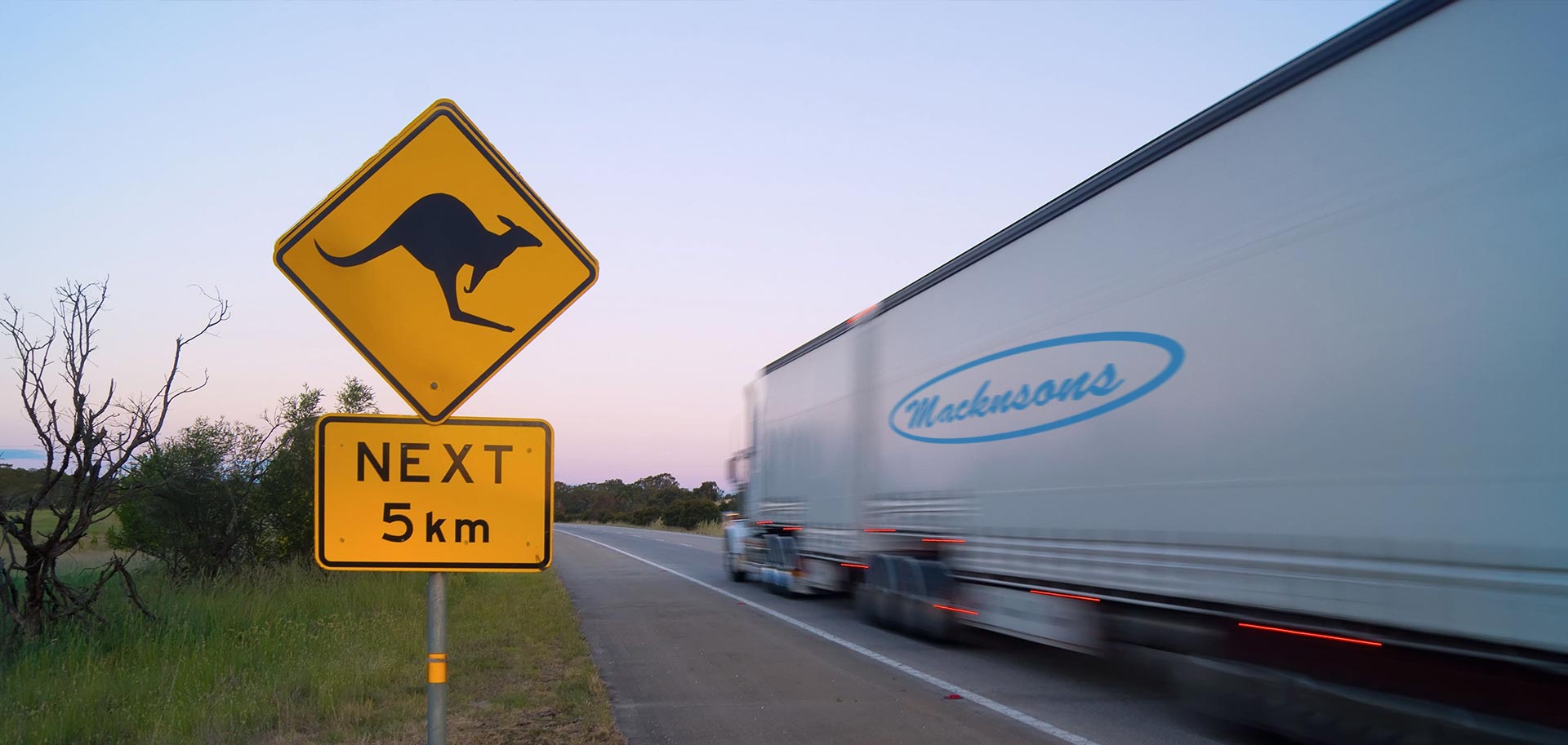 Sign stating that Kangaroos within the next 5km